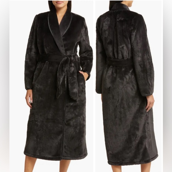 NWT Nordstrom super soft faux fur robe - luxurious - Picture 9 of 9